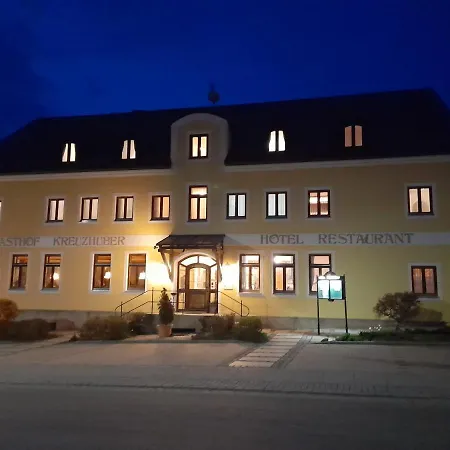 Отель Hotel-restaurant Kreuzhuber Neuburg am Inn
