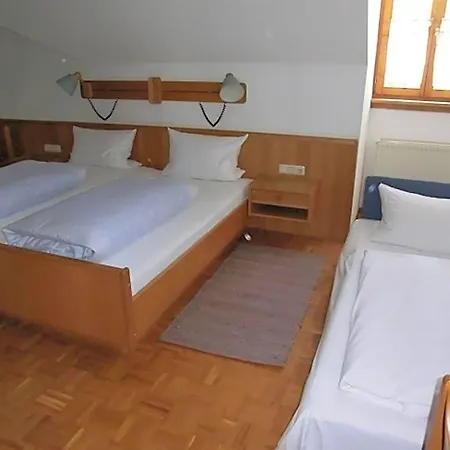 Hotel-restaurant Kreuzhuber Hotel 2*