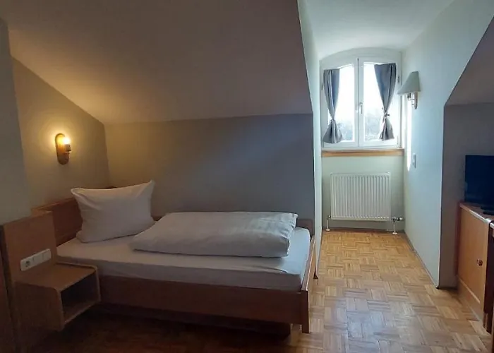 Hotel-restaurant Kreuzhuber Hotel Neuburg am Inn